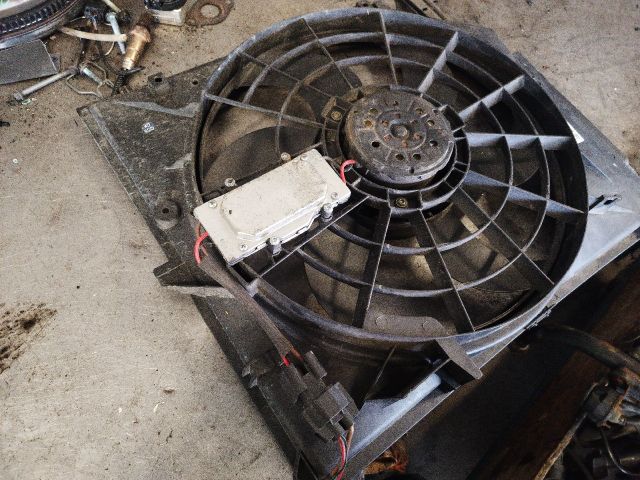 bontott BMW 3 E46 Hűtőventilátor