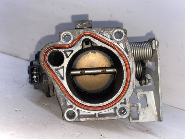 bontott BMW 3 E46 Fojtószelep (Mechanikus)