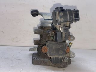 bontott BMW 3 E46 Fojtószelep (Mechanikus)