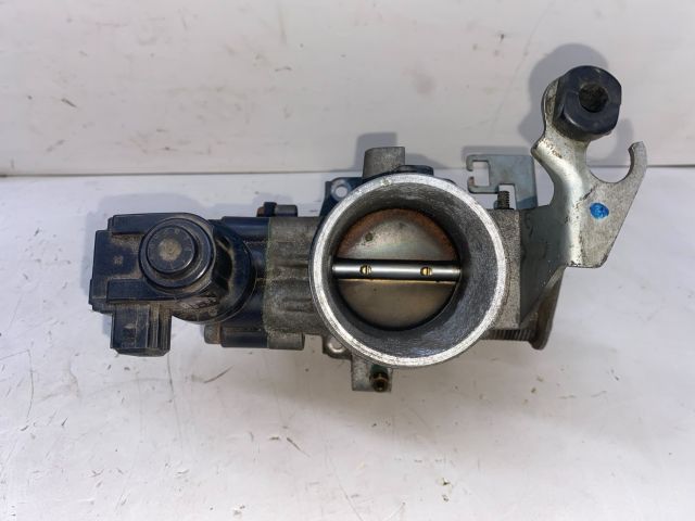 bontott BMW 3 E46 Fojtószelep (Mechanikus)