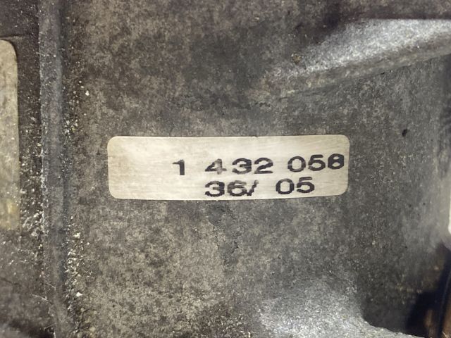 bontott BMW 3 E46 Fojtószelep (Mechanikus)