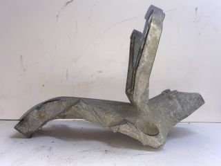 bontott BMW 3 E46 Motor Tartó Bak Bal