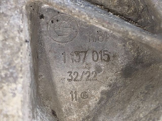 bontott BMW 3 E46 Motor Tartó Bak Bal