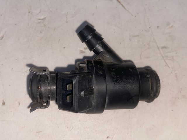 bontott BMW 3 E46 Porlasztó (1 db)