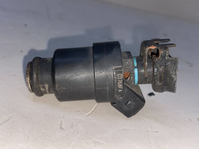 bontott BMW 3 E46 Porlasztó (1 db)