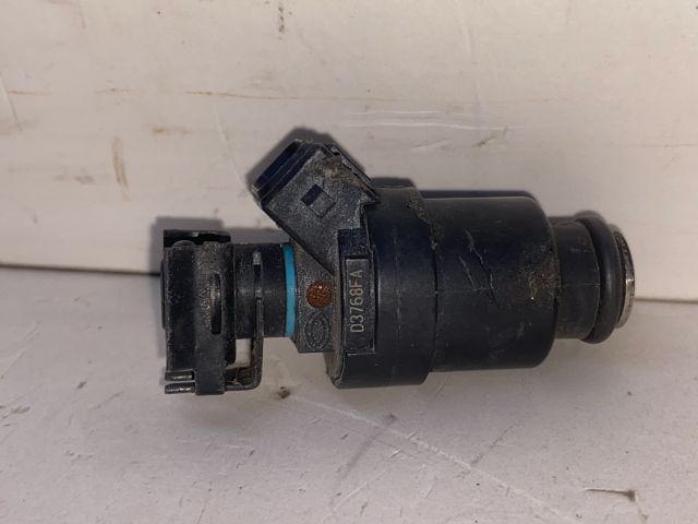 bontott BMW 3 E46 Porlasztó (1 db)