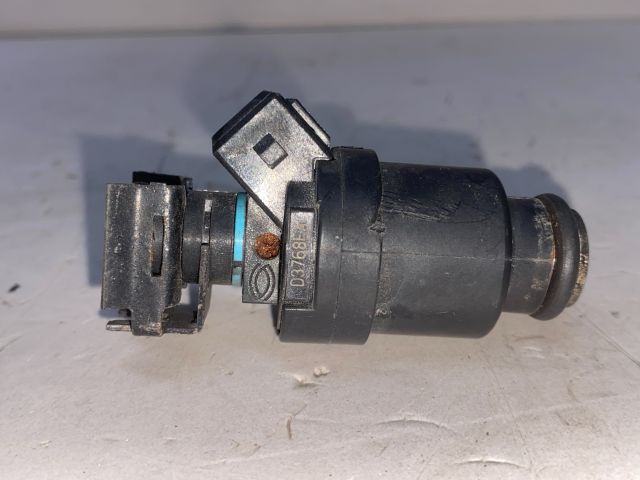 bontott BMW 3 E46 Porlasztó (1 db)