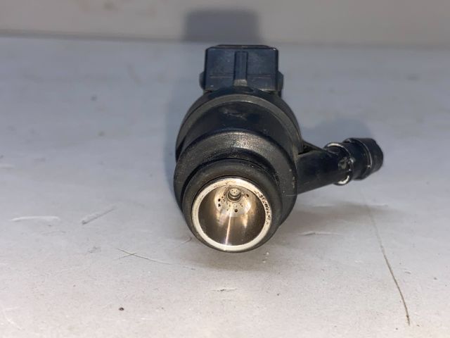 bontott BMW 3 E46 Porlasztó (1 db)