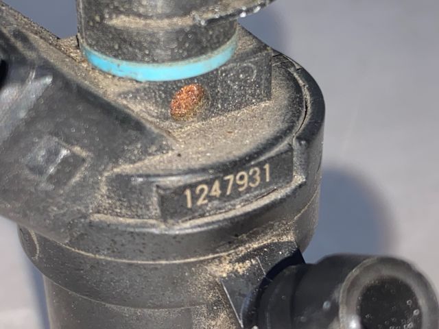 bontott BMW 3 E46 Porlasztó (1 db)