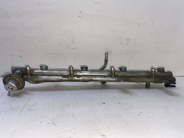 bontott BMW 3 E46 Porlasztó Sor / Híd