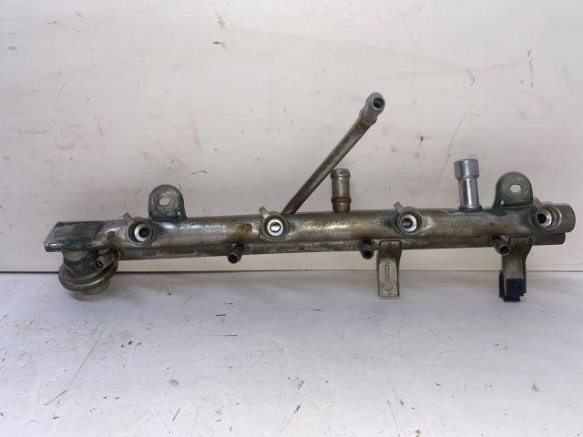 bontott BMW 3 E46 Porlasztó Sor / Híd