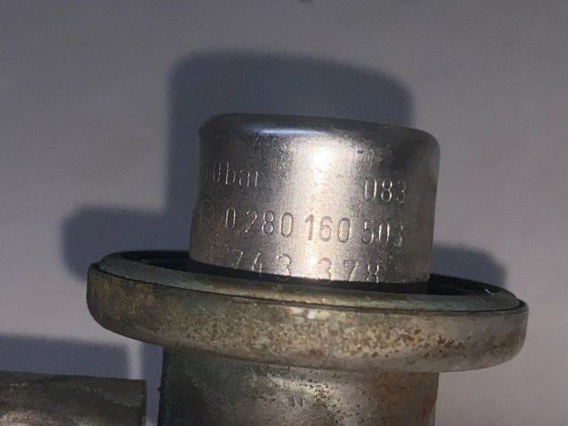 bontott BMW 3 E46 Porlasztó Sor / Híd