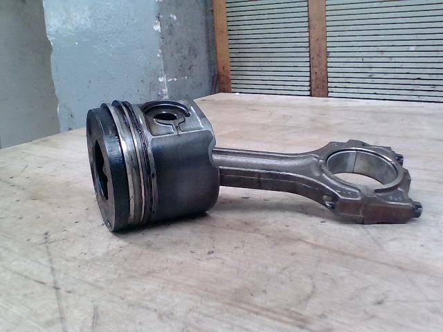 bontott BMW 3 E46 Dugattyú és Hajtókar