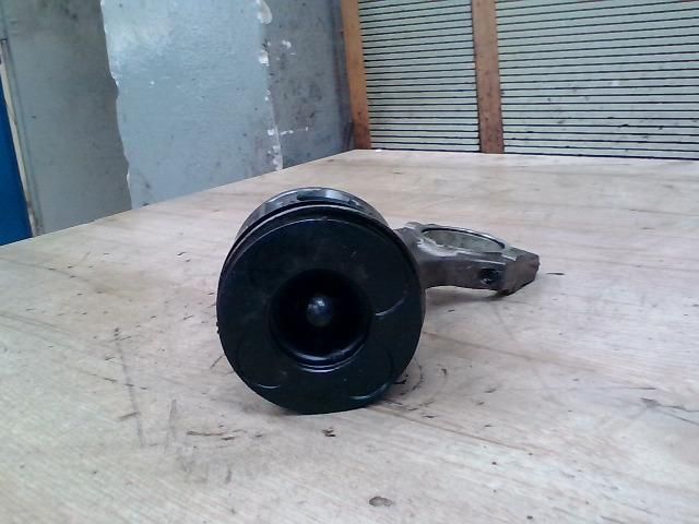 bontott BMW 3 E46 Dugattyú és Hajtókar