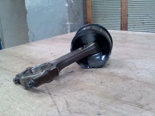 bontott BMW 3 E46 Dugattyú és Hajtókar