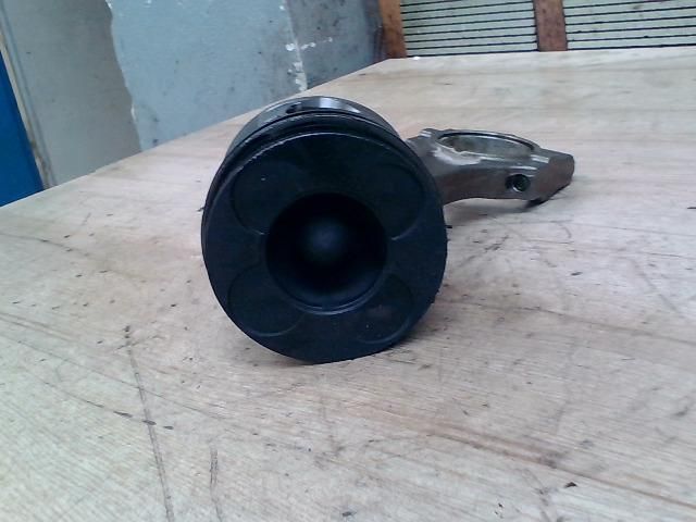 bontott BMW 3 E46 Dugattyú és Hajtókar