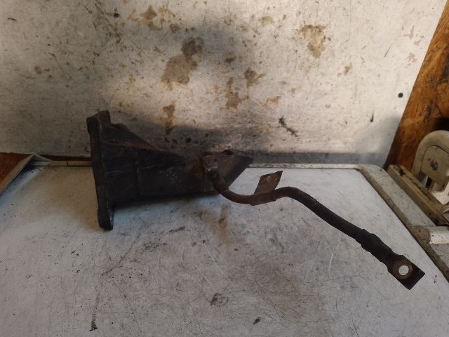 bontott BMW 3 E46 Motor Tartó Bak (Fém)