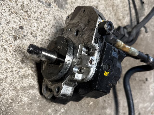 bontott BMW 3 E46 Nagynyomású Szivattyú