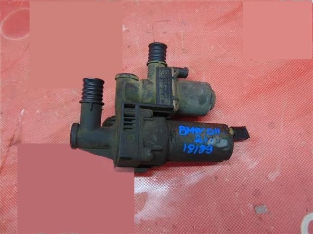 bontott BMW 3 E46 Vízpumpa