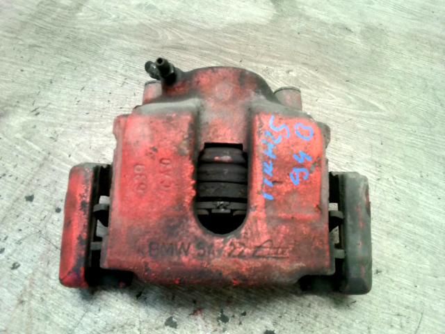 bontott BMW 3 E46 Bal első Féknyereg Munkahengerrel