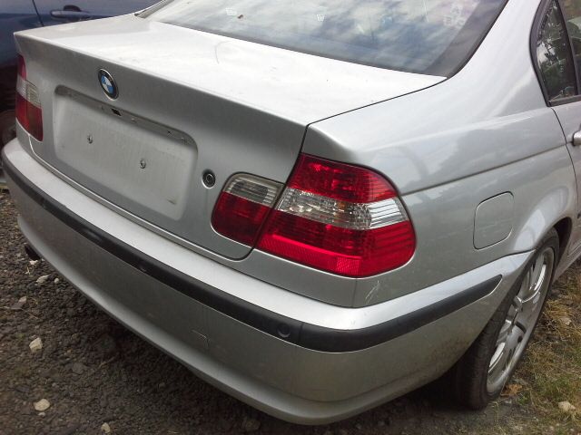 bontott BMW 3 E46 Bal első Kerékagy