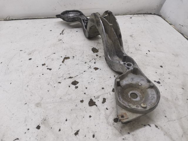 bontott BMW 3 E46 Differenciálmű Tartó Bak