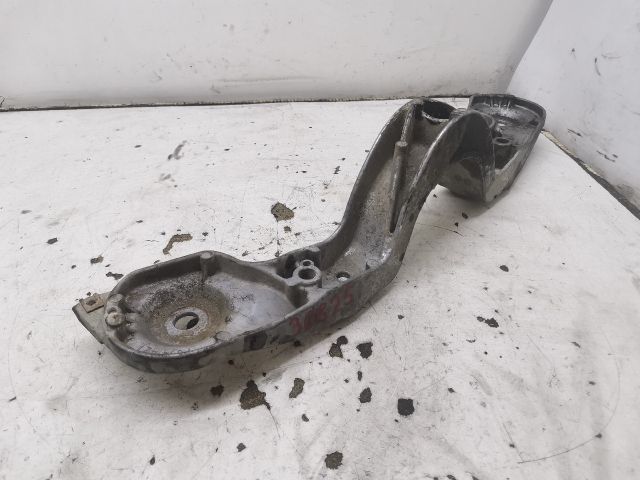 bontott BMW 3 E46 Differenciálmű Tartó Bak