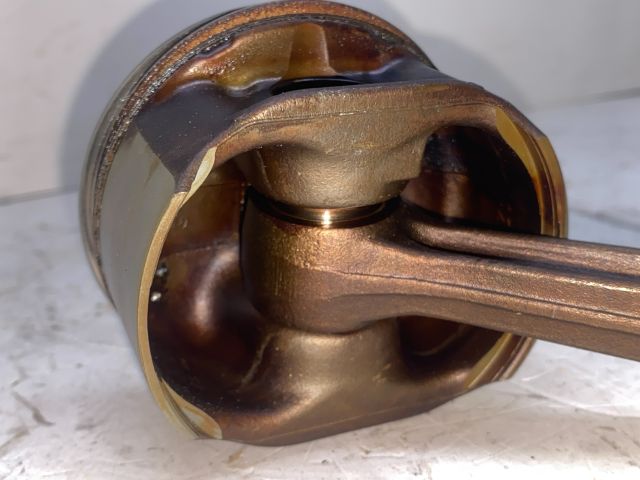 bontott BMW 3 E46 Dugattyú és Hajtókar