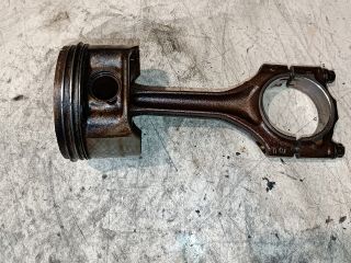 bontott BMW 3 E46 Dugattyú és Hajtókar