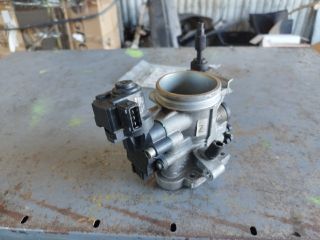 bontott BMW 3 E46 Fojtószelep (Mechanikus)