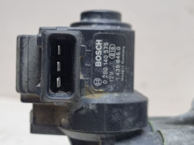 bontott BMW 3 E46 Fojtószelep (Mechanikus)