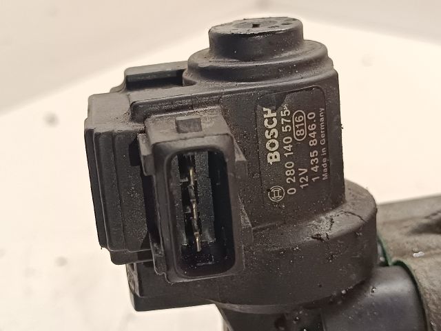 bontott BMW 3 E46 Fojtószelep (Mechanikus)