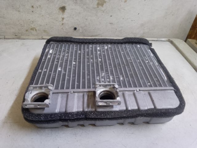 bontott BMW 3 E46 Fűtőradiátor