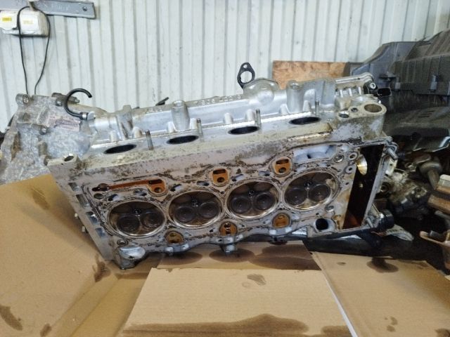 bontott BMW 3 E46 Hengerfej