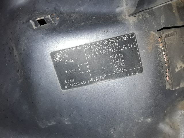 bontott BMW 3 E46 Homlokfal (Üres lemez)