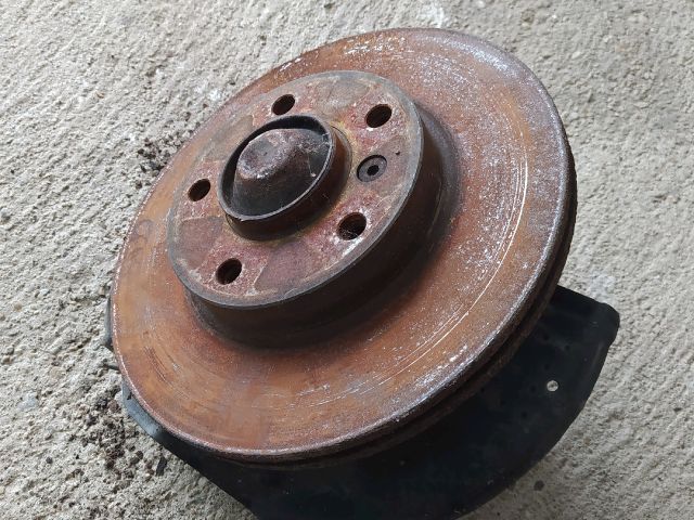 bontott BMW 3 E46 Jobb első Kerékagy