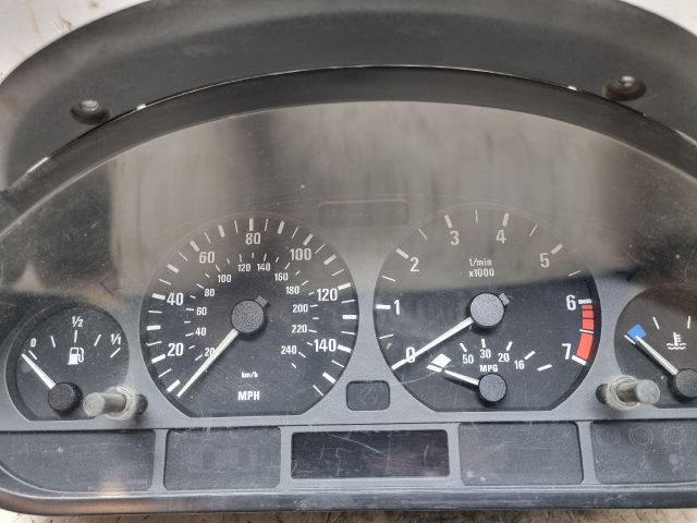 bontott BMW 3 E46 Kilométeróra