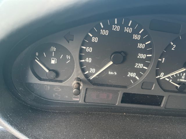 bontott BMW 3 E46 Kilométeróra