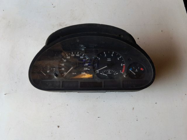 bontott BMW 3 E46 Kilométeróra