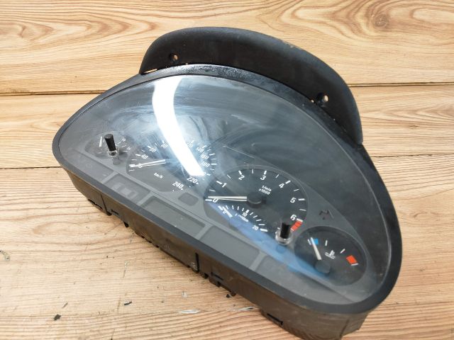 bontott BMW 3 E46 Kilométeróra