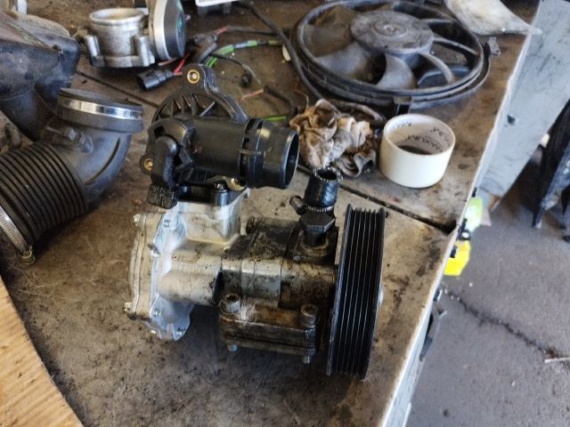 bontott BMW 3 E46 Kormányszervó Motor (Hidraulikus)