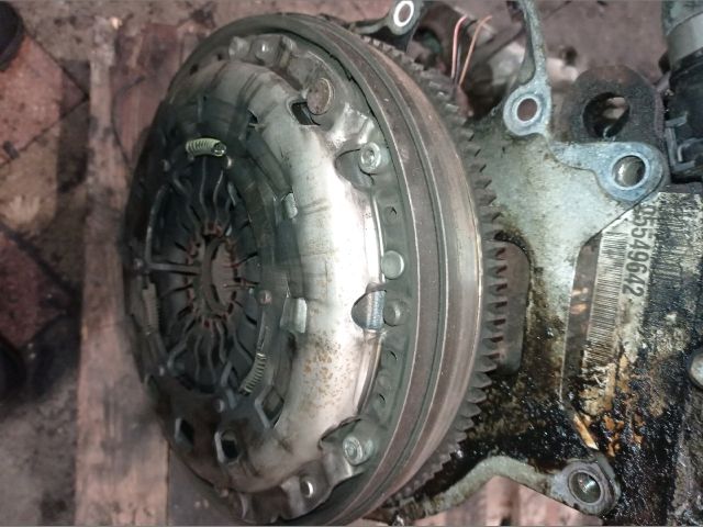 bontott BMW 3 E46 Kuplung Szett Lendkerékkel