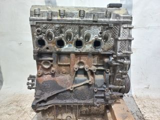 bontott BMW 3 E46 Motor (Fűzött blokk hengerfejjel)