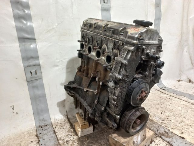 bontott BMW 3 E46 Motor (Fűzött blokk hengerfejjel)