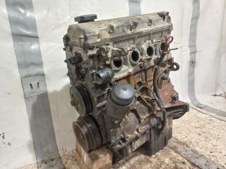 bontott BMW 3 E46 Motor (Fűzött blokk hengerfejjel)