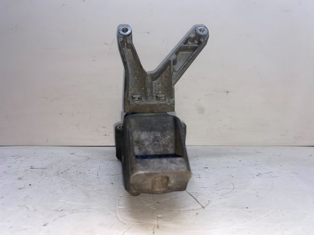 bontott BMW 3 E46 Motor Tartó Bak Bal