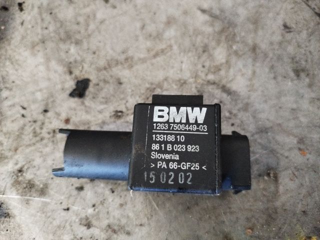bontott BMW 3 E46 Okoskerék Relé