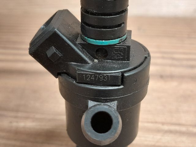 bontott BMW 3 E46 Porlasztó (1 db)