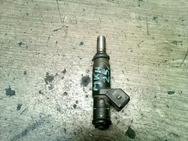 bontott BMW 3 E46 Porlasztó (1 db)