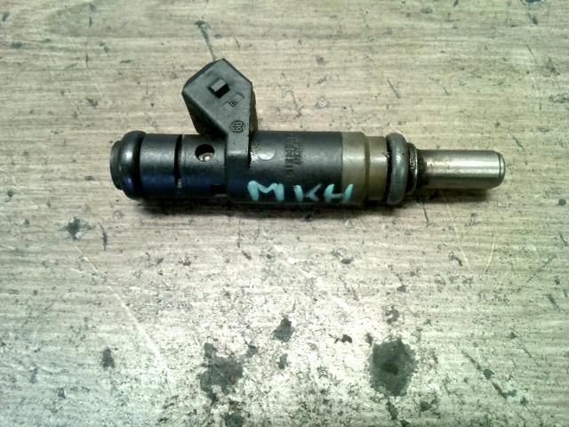 bontott BMW 3 E46 Porlasztó (1 db)